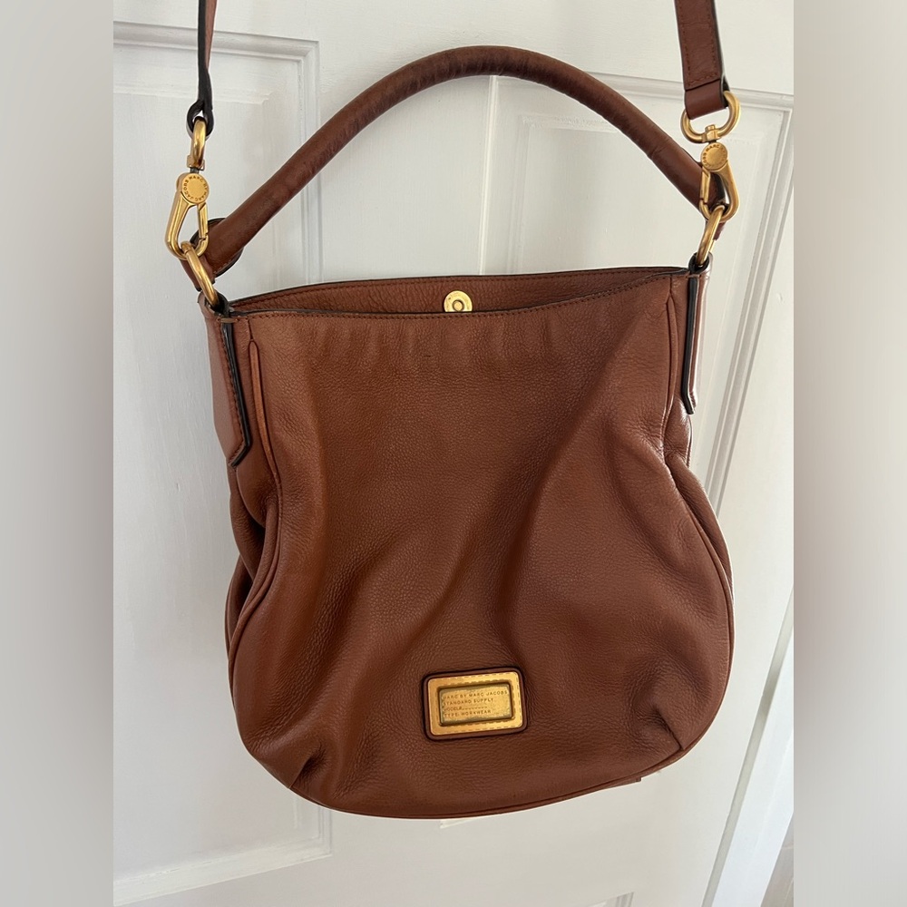 Marc Jacobs brown leather purse